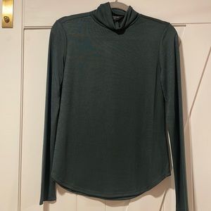 Banana Republic Hunter Green Luxespun Turtleneck NWT